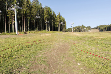 The chairlift for several people.