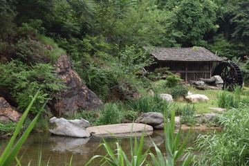 Quaint Cottage next to River