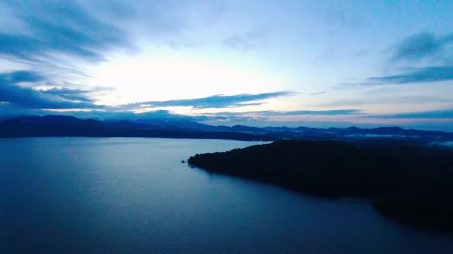 wild jocassee pristine lake in south carolina