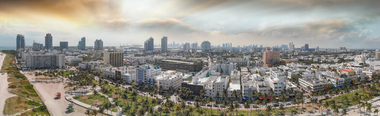 Fototapeta na wymiar Panoramic sunset aerial view of Miami Beach coastline and skyline, Florida