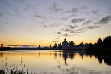 Fototapeta na wymiar Kirillo-Belozersky monastery at sunset