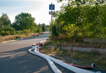 Feuerwehr Feuerwehrschlauch schlauch brand einsatzort waldbrand hausbrand