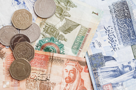 Jordanian dinars banknotes and piastres