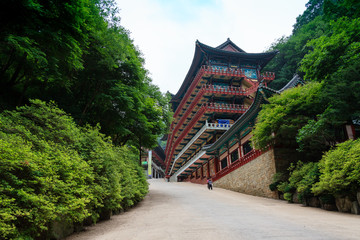 Fototapeta premium Wonju Chiaksan Guryongsa Temple