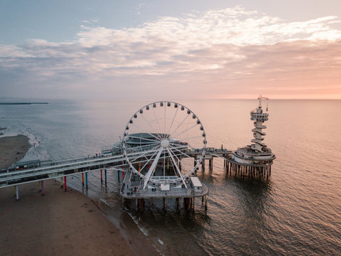 Ferris Wheel Scheveningen Stock Photos - 184,172 Images