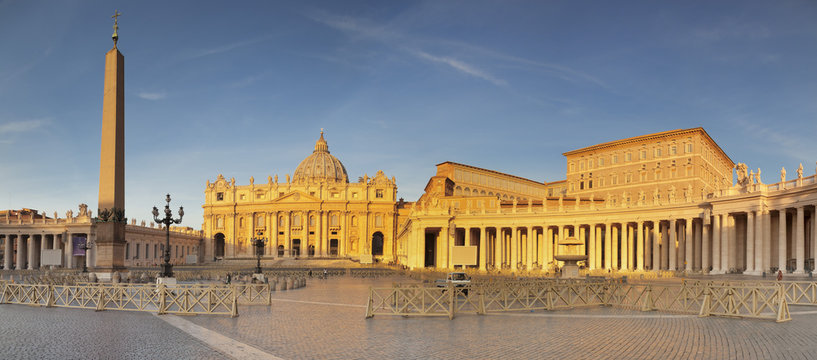 St. Peter's Basilica (Basilica di San Pietro), St. Peter's Square (Piazza de San Pietro), Vatican City, Rome, Lazio