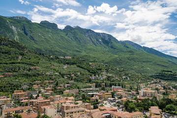 Fototapeta na wymiar Panorama del Monte Baldo da Malcesine (Verona, Italia)
