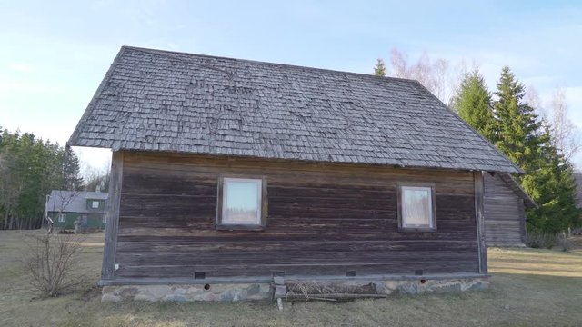3149_The_wooden_shingles_roof_of_the_big_wooden_house_in_Estonia.mov