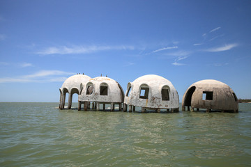 Blue sky over the Cape Romano dome house ruins