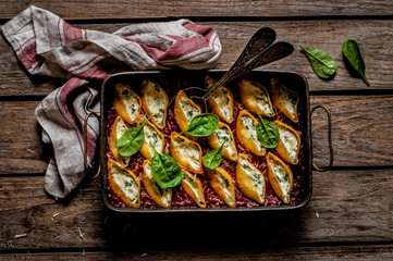 Baked Stuffed Pasta Shell