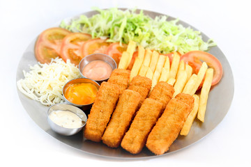 Chicken nuggets with fries & ketchup