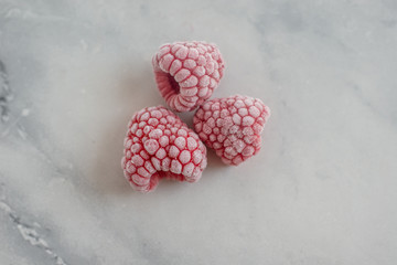 
    Gefrorene Himbeeren 