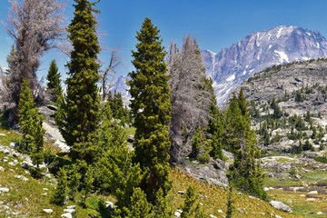 Wind River Range, Rocky Mountains, Wyoming, views from backpacking hiking trail to Titcomb Basin from Elkhart Park Trailhead going past Hobbs, Seneca, Island, Upper and Lower Jean Lakes as well as Pho