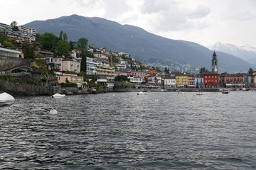 Fototapeta na wymiar Insel Brissago auf lago Maggiore in Süd Schweiz im Sommer