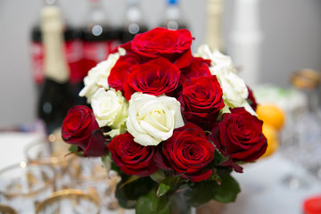 Beautiful and romantic wedding, groom and bride! Family and Braque.