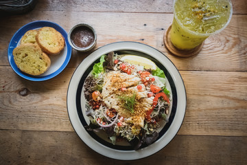 dish of salad with chicken