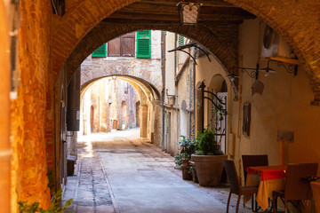 Fototapeta na wymiar Alley of Montepulciano, Tuscany