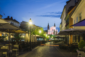 Fototapeta na wymiar Old town in Ljubljana, Slovenia