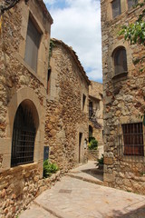 Vieille ville ruelle village médiéval de Pals Espagne Costa Brava