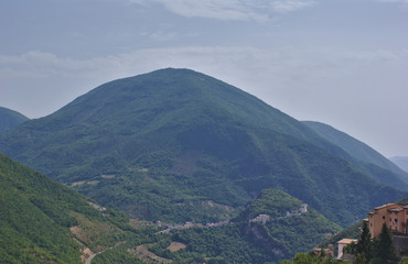 Naklejka premium Panorama in umbria