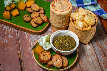 Thai cooking places emphasis on lightly prepared dishes with strong aromatic components and a spicy edge