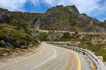 Estrada na Serra da Estrela, Portugal