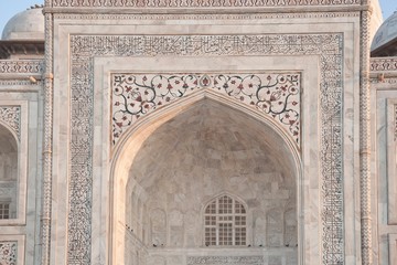 Taj Mahal, Eingangsportal