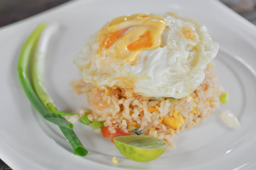 stir-fried rice with shrimp