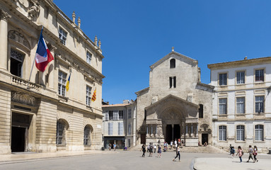 Kathedrale Saint-Trophime, UNESCO-World Heritage and town hall at Place de la Republique in Arles....