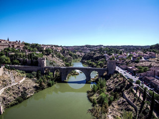 Naklejka premium Toledo a vista de Drone- Ciudad de Castilla la Mancha, España