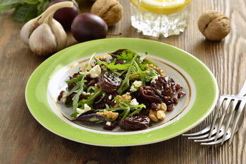 Black rice, arugula, sun-dried plums, walnuts and feta, salad.