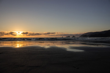 Fototapeta premium Cannon Beach, OR Sunset