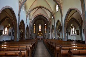 Innenansicht der Pfarrkirche St. Laurentius in Bad Soden-Salmünster 