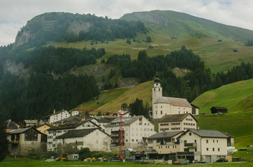 Fototapeta na wymiar Small mountain town in Switzerland