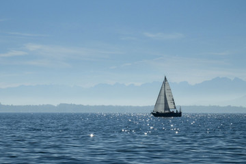Fototapeta premium Segelboot auf dem Bodensee