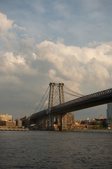 Fototapeta na wymiar Williamsburg Bridge from Manhattan