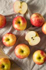 Raw Red Organic Honeycrisp Apples