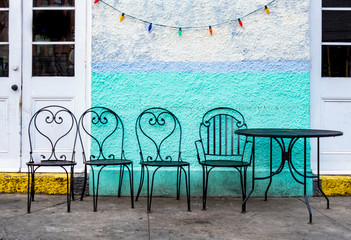 Obraz premium NOLA Bar in the Morning