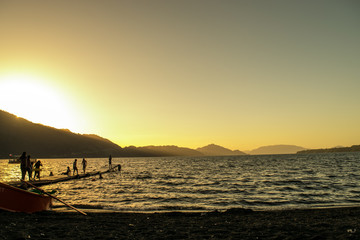 Lago atardecer