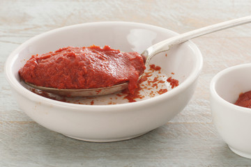 tomato puree paste