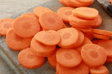 preparing fresh carrots