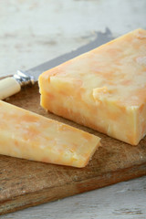 english blended cheddar cheese