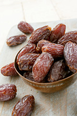 dried dates prepared