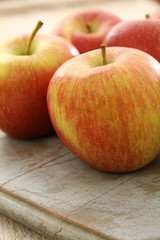 preparing fresh apples
