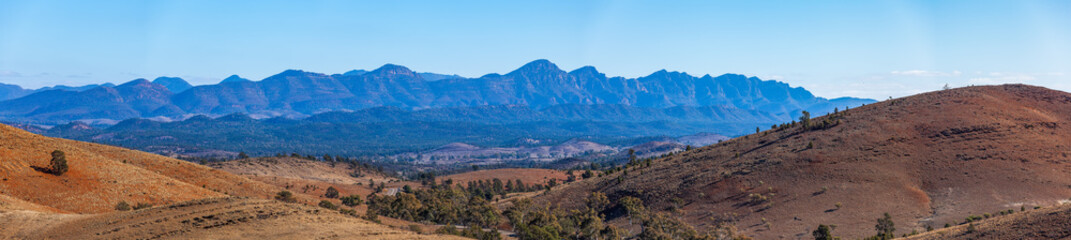 Fototapeta na wymiar Scenic wide panorama of Flinders Ranges in South Australia