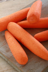 preparing fresh carrots