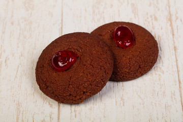 Chocolade cookies with jam