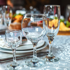 Serving of a celebratory table by glasses
