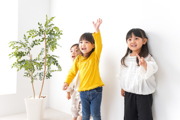 仲良しの子どもたち
