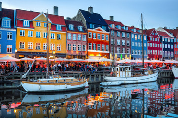 Nyhavn illuminated at night, Copenhagen - obrazy, fototapety, plakaty